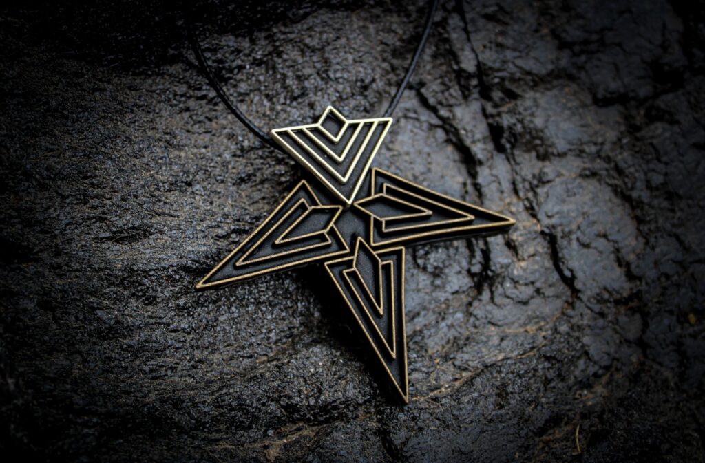 BROCHE GEOMÉTRICO
