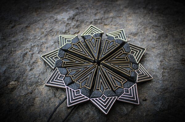 BROCHE GEOMÉTRICO