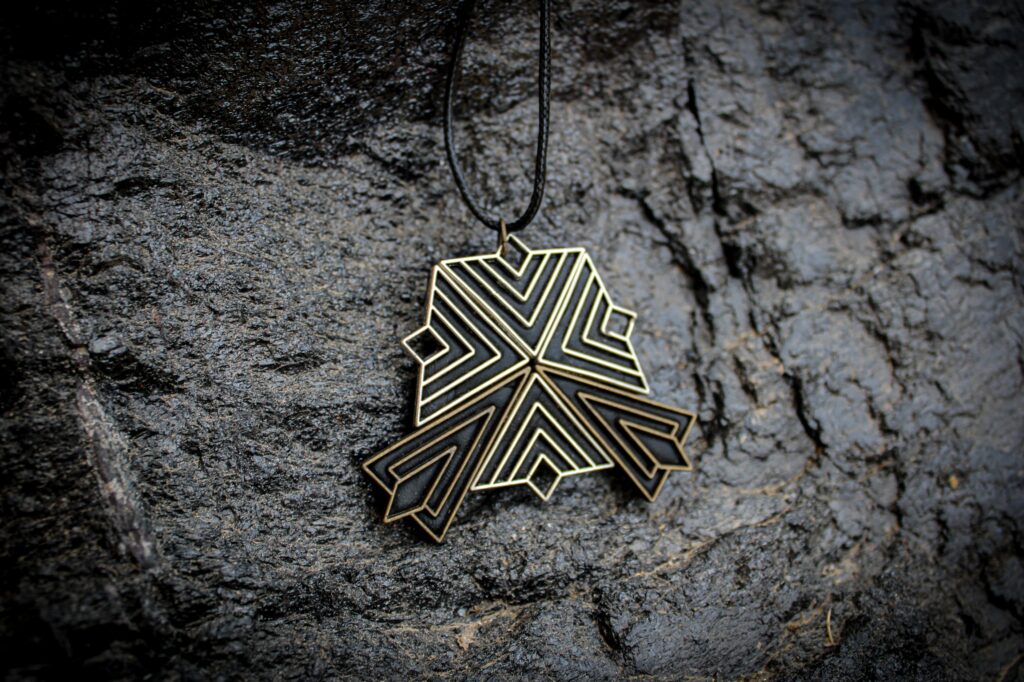 BROCHE GEOMÉTRICO